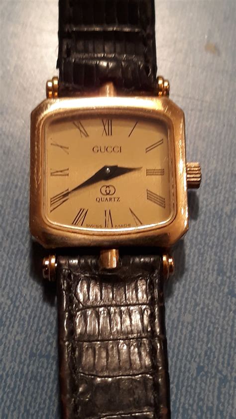 authentic vintage gucci watch.